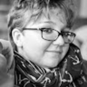 Meet your Posher, Caitlin